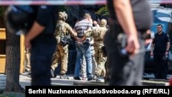 Затрыманага чалавекв з гранатай з Кабінэту міністраў вывелі праваахоўнікі