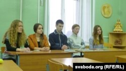 Усе пяцёра ўганараваных спаборнікаў Пяціборства: (з права налева): Елізавета Багачова, Мацьвей Дашкевіч, Ільля Касакоў, Ангеліна Жыркевіч, Ангеліна Бялясава